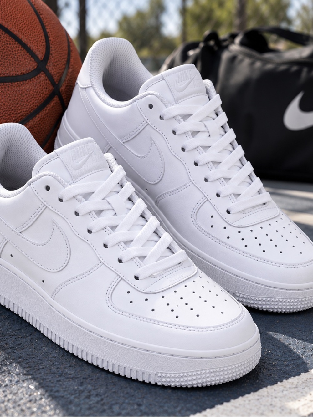 NEVER WORN Nike Air White Low-Top Leather Sneakers